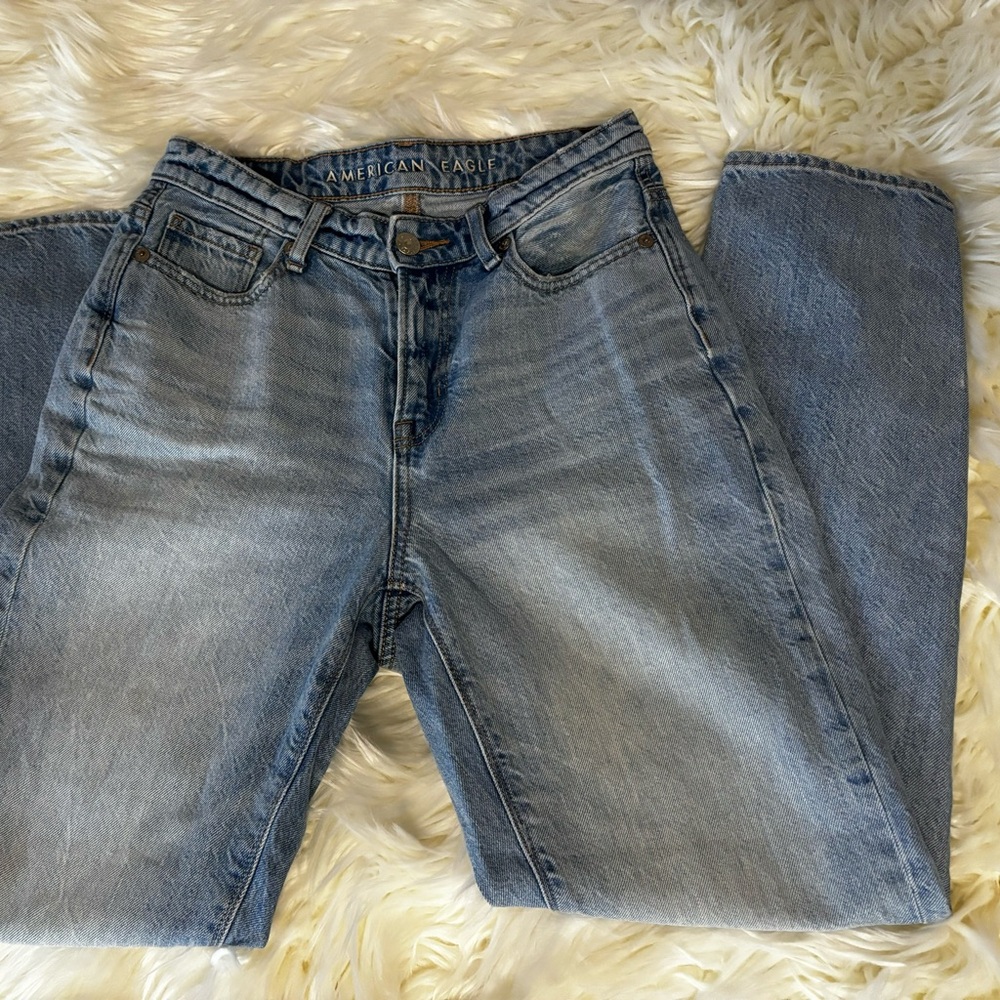 American Eagle Mom Jeans